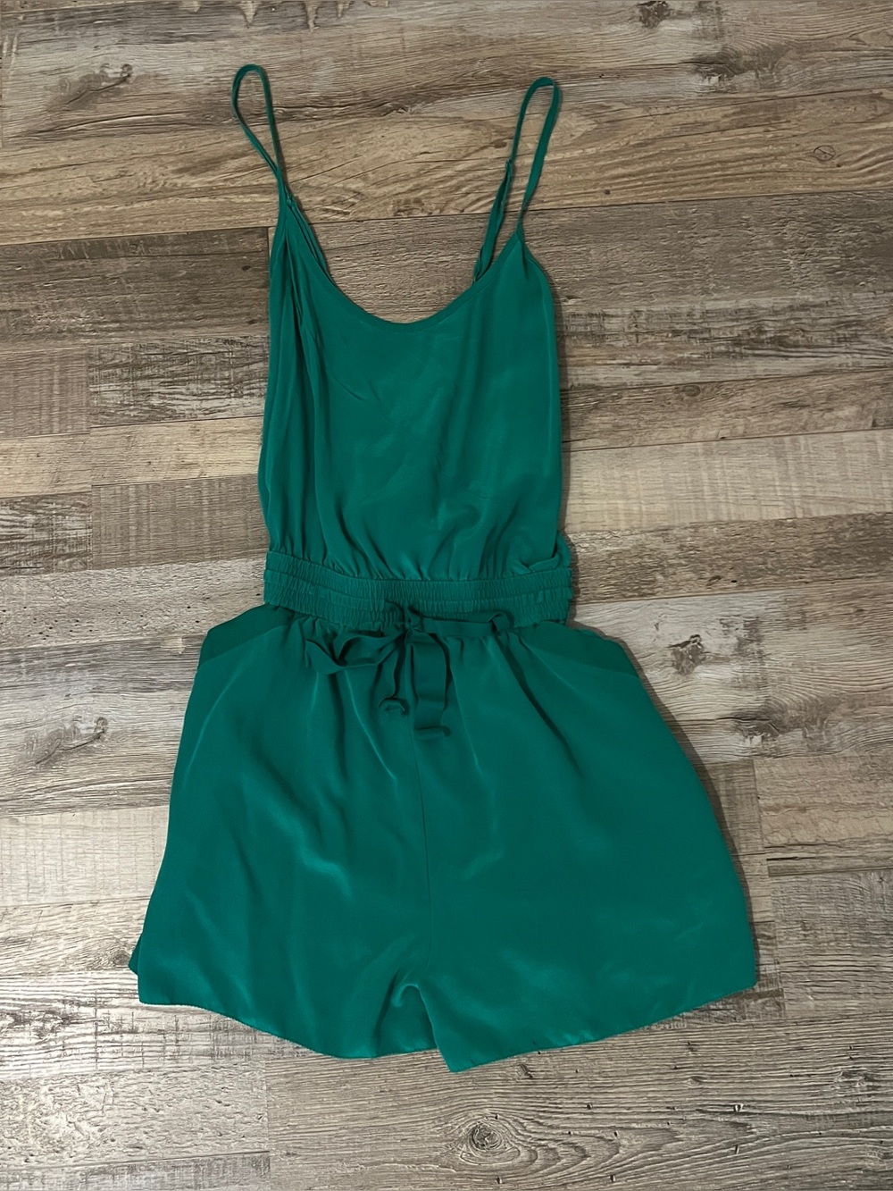 Aritzia Wilfred Green Romper 100% Silk - size XS
